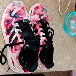 Adidas ortholite EUC sneakers